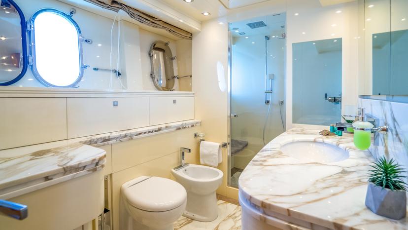 Double Cabin (x 2) image 2