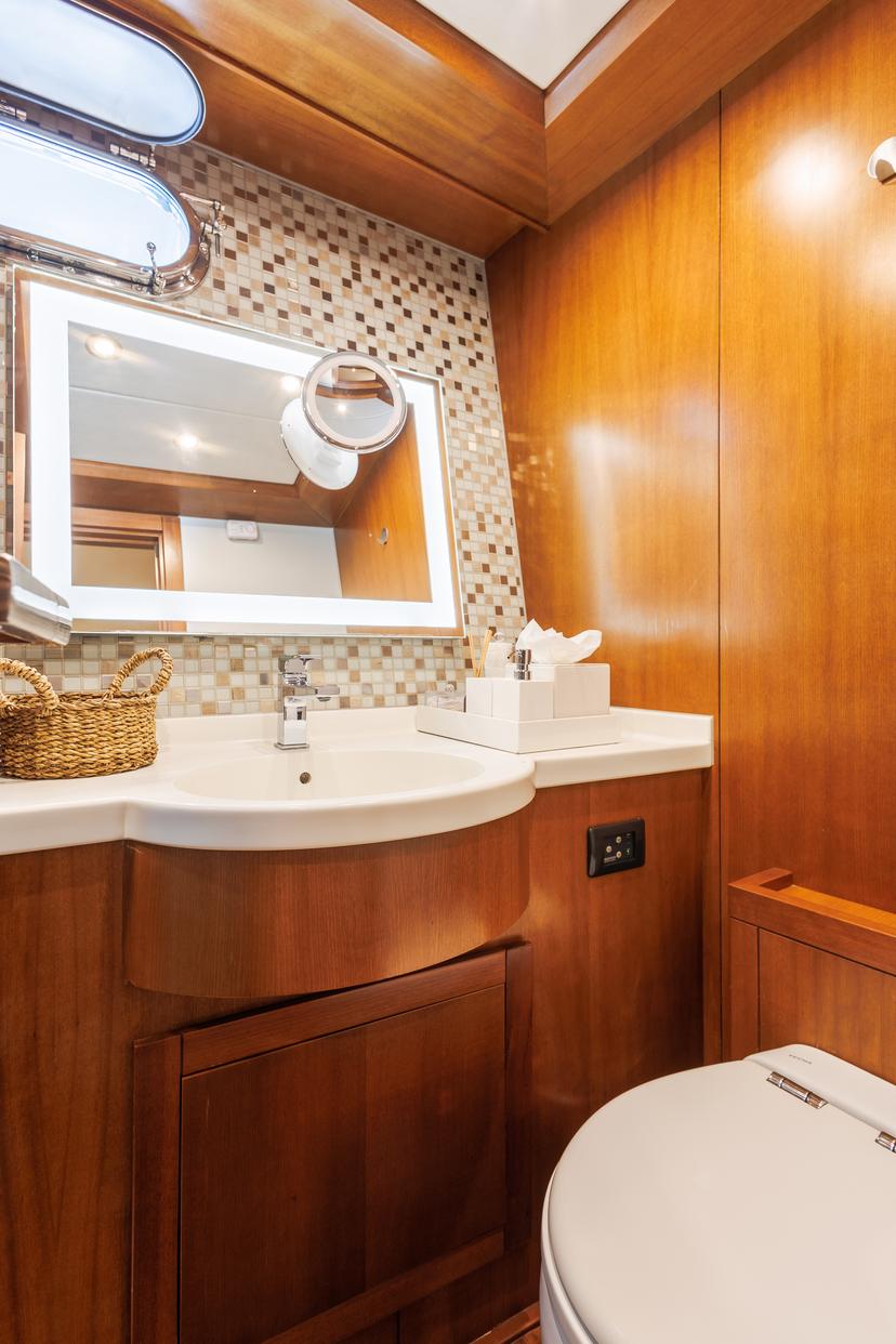 Double Cabin (x 1) image 2