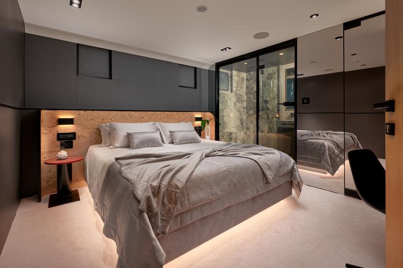 Double Cabin (x 2) image 1