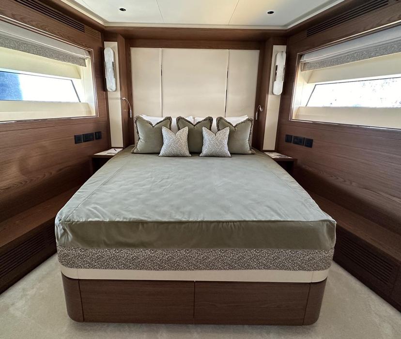 VIP Cabin (x 2) image 1