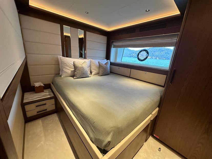 Convertible Cabin (x 2) image 1