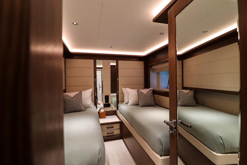 Convertible Cabin (x 2) image 2