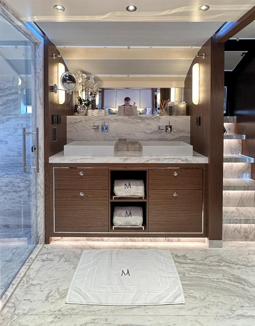 Master Suite (x 1) image 2