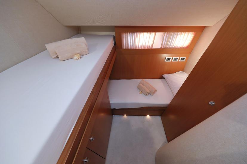 Twin Cabin (x 2) image 2