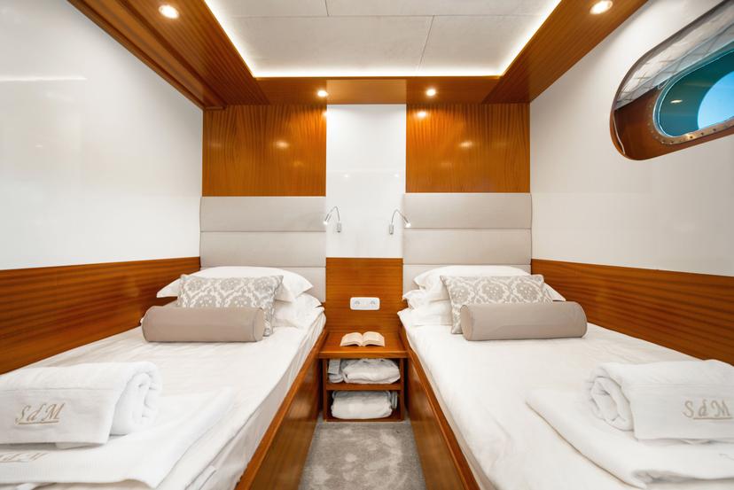 Twin Cabin (x 1) image 1