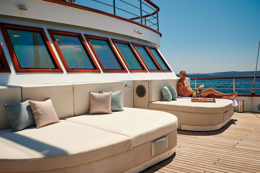 Amenities & Features image 4