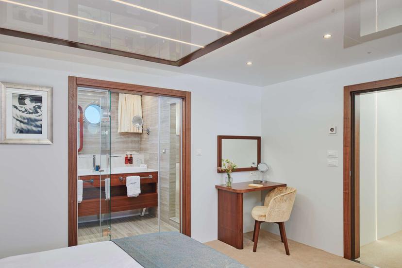 Master Cabin (x1) image 3