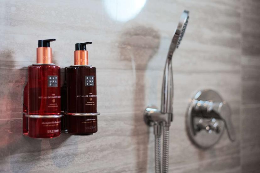 Twin Cabin (x2) image 2