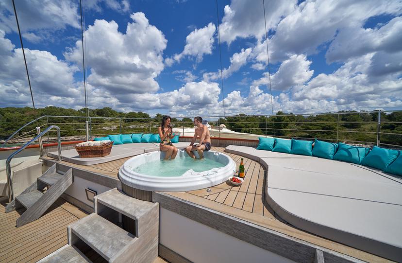 Amenities & Features image 3