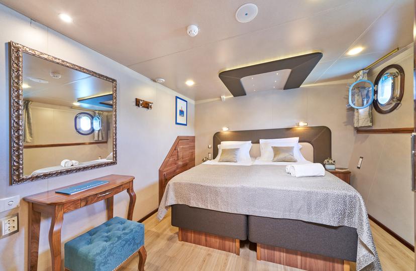 Double Cabin (x10) image 1