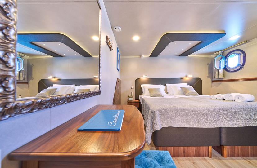 Double Cabin (x10) image 2