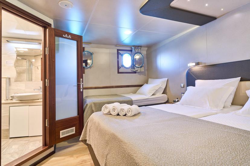 Master Cabin (x2) image 4