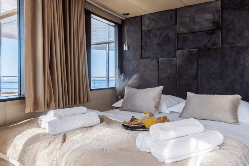 Balcony Suite (x 2) image 1