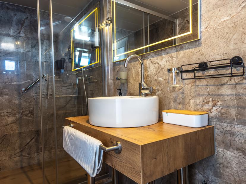 Double Cabin (x 13) image 2