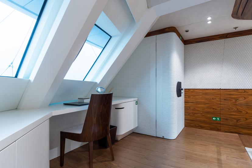 Master Suite (x 1) image 4