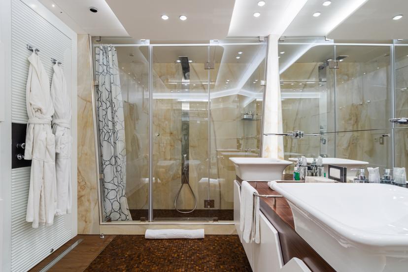 Twin cabin (x 2) image 2