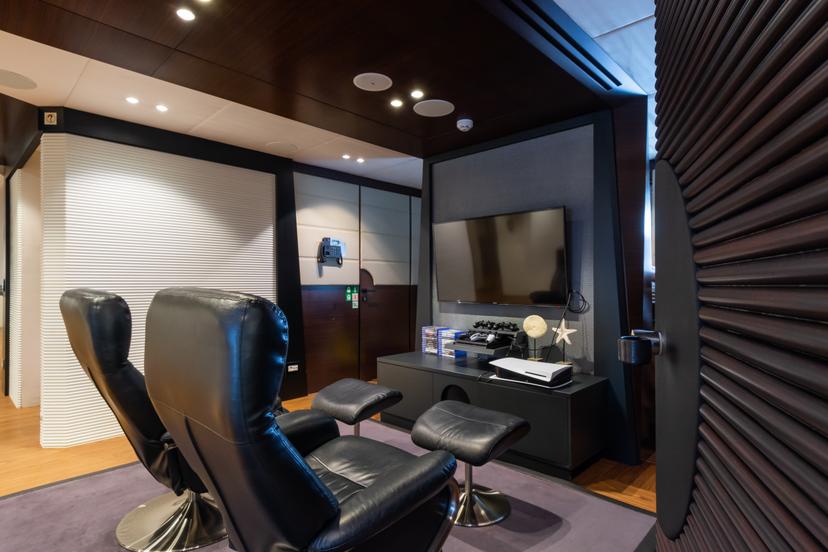 Amenities & Features image 8